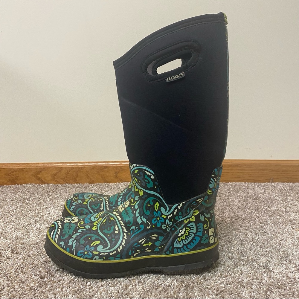 Bogs Women’s Classic High Tuscany Waterpoof Boot | Size 9